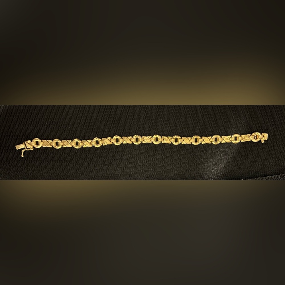 Stargold 585 XOXO Bracelet. Like New